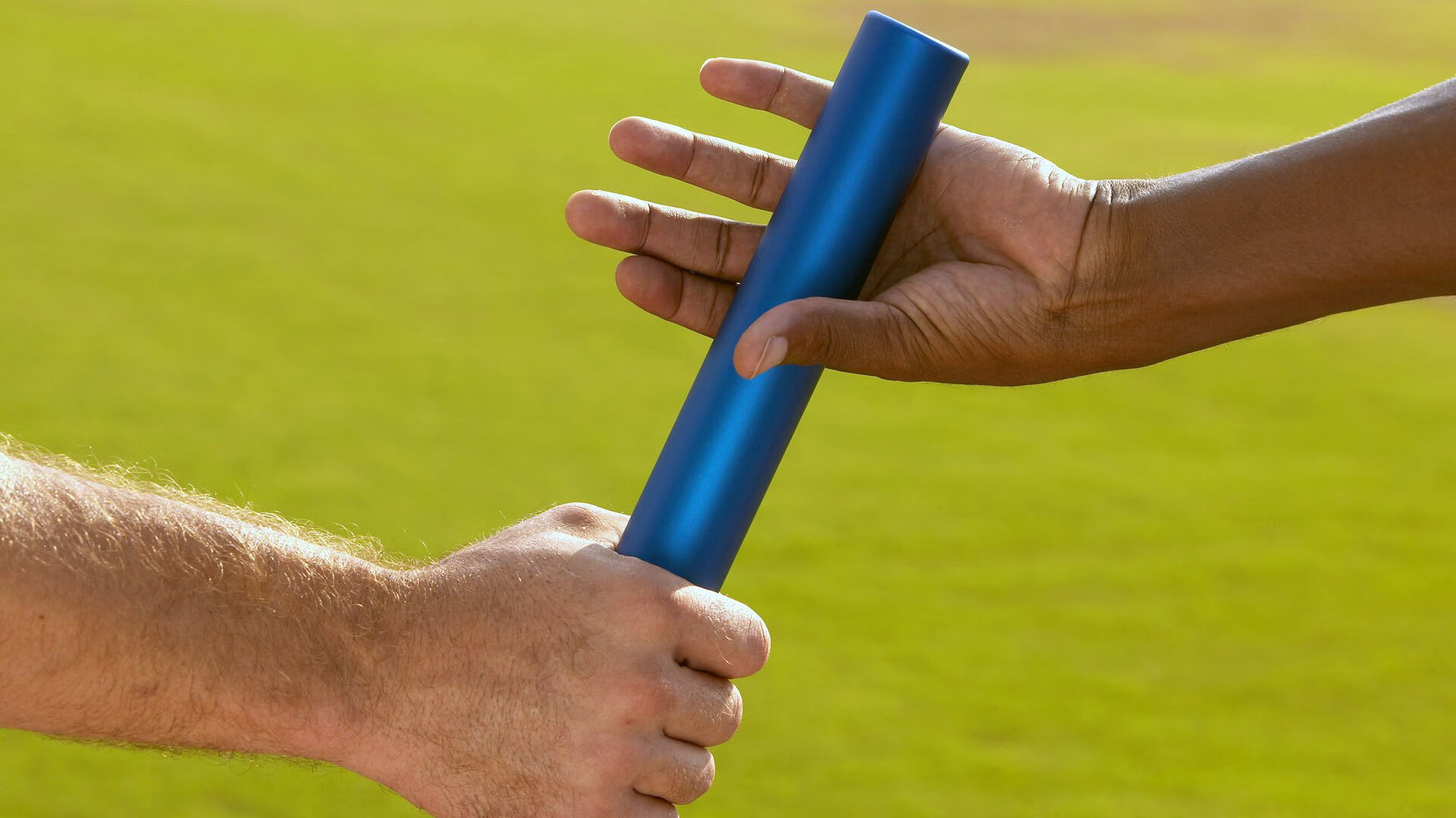 爱游戏-“华金·托比利亚的反应力与精准判断，为美洲狮队提供多重保障”